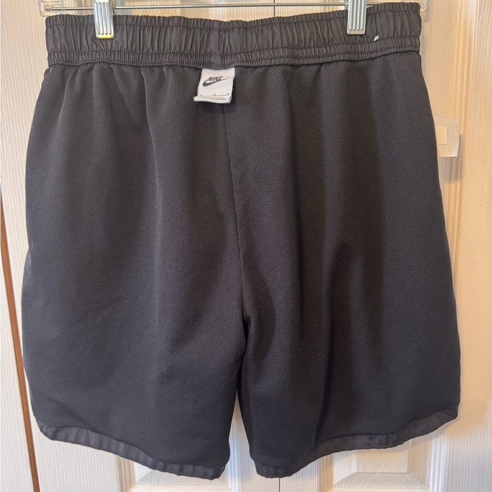 Nike Men's Black Athletic Shorts with Drawstring  Pockets Size Medium waist 14 - Picture 7 of 11